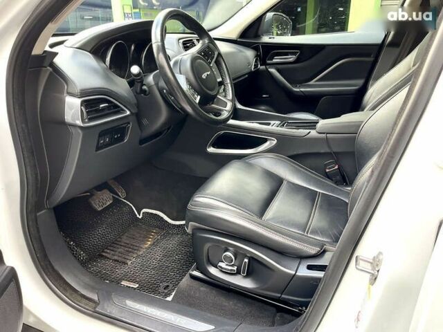Ягуар Ф-Пейс, объемом двигателя 2 л и пробегом 104 тыс. км за 29900 $, фото 11 на Automoto.ua
