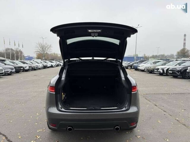 Ягуар Ф-Пейс, объемом двигателя 2 л и пробегом 92 тыс. км за 28500 $, фото 8 на Automoto.ua