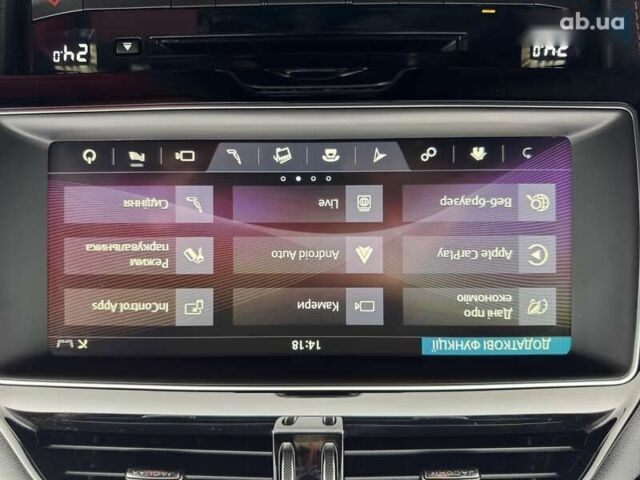 Ягуар Ф-Пейс, объемом двигателя 2 л и пробегом 92 тыс. км за 28500 $, фото 18 на Automoto.ua