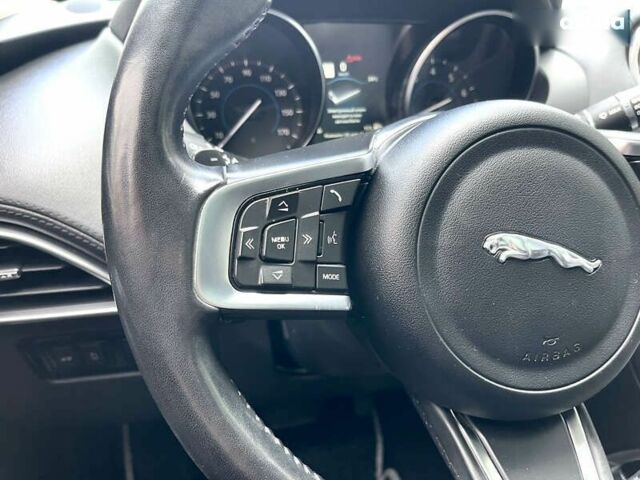 Ягуар Ф-Пейс, объемом двигателя 2 л и пробегом 104 тыс. км за 29900 $, фото 24 на Automoto.ua