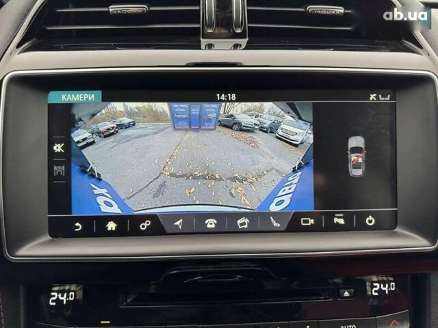 Ягуар Ф-Пейс, объемом двигателя 2 л и пробегом 92 тыс. км за 28500 $, фото 19 на Automoto.ua