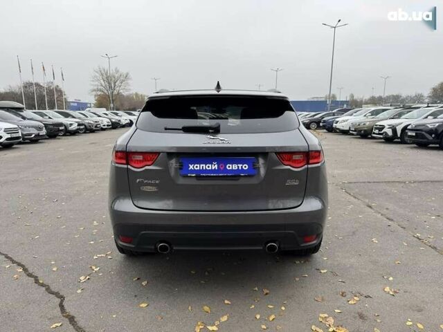 Ягуар Ф-Пейс, объемом двигателя 2 л и пробегом 92 тыс. км за 28500 $, фото 5 на Automoto.ua