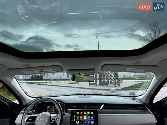 Ягуар Ф-Пейс, об'ємом двигуна 2 л та пробігом 46 тис. км за 46700 $, фото 36 на Automoto.ua
