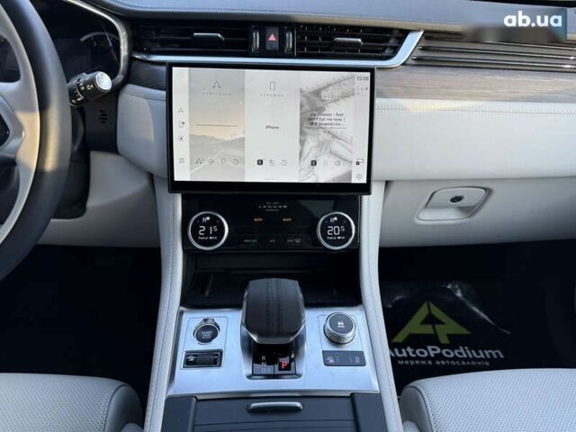 Ягуар Ф-Пейс, объемом двигателя 2 л и пробегом 15 тыс. км за 44500 $, фото 21 на Automoto.ua