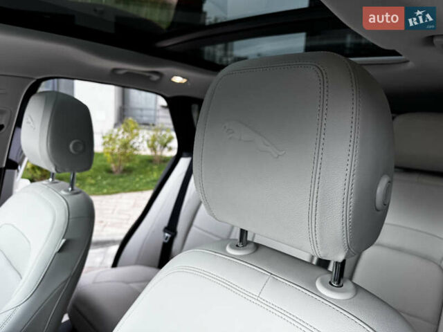Ягуар Ф-Пейс, об'ємом двигуна 2 л та пробігом 46 тис. км за 46700 $, фото 23 на Automoto.ua