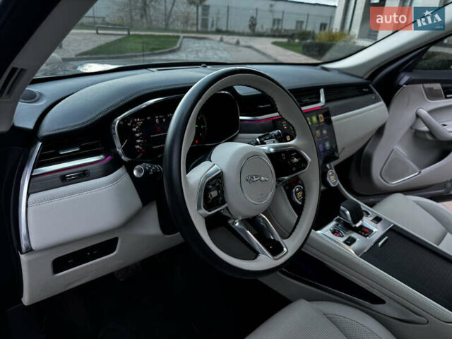 Ягуар Ф-Пейс, об'ємом двигуна 2 л та пробігом 46 тис. км за 46700 $, фото 24 на Automoto.ua