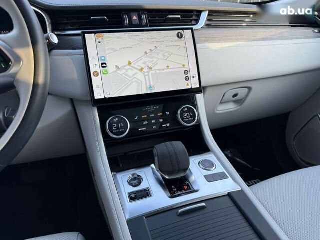 Ягуар Ф-Пейс, объемом двигателя 2 л и пробегом 15 тыс. км за 44500 $, фото 20 на Automoto.ua