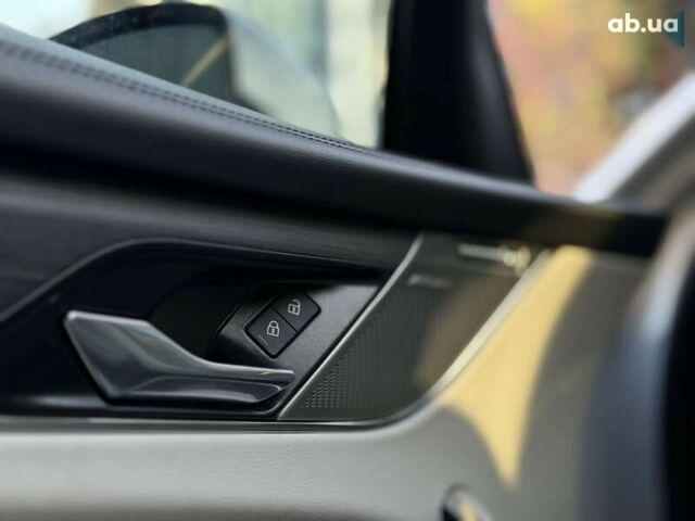 Ягуар Ф-Пейс, объемом двигателя 2 л и пробегом 15 тыс. км за 44500 $, фото 16 на Automoto.ua