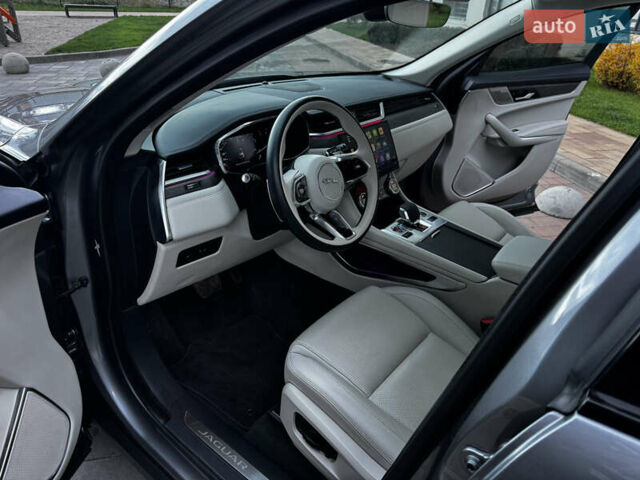 Ягуар Ф-Пейс, об'ємом двигуна 2 л та пробігом 46 тис. км за 46700 $, фото 20 на Automoto.ua
