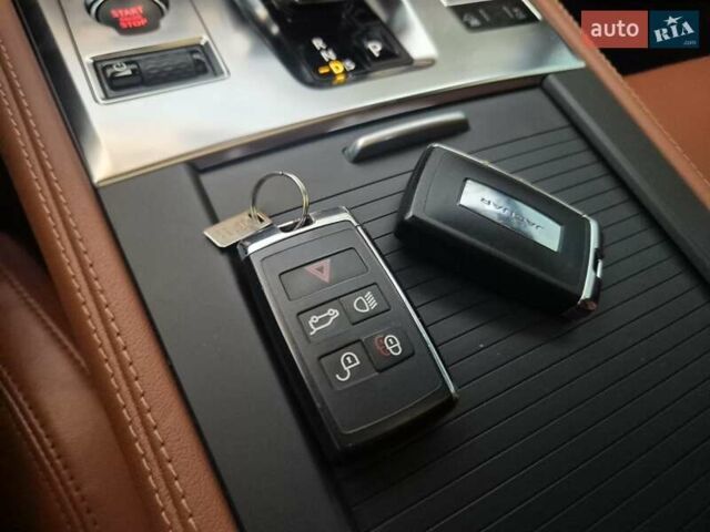 Ягуар Ф-Пейс, объемом двигателя 2 л и пробегом 4 тыс. км за 39500 $, фото 44 на Automoto.ua