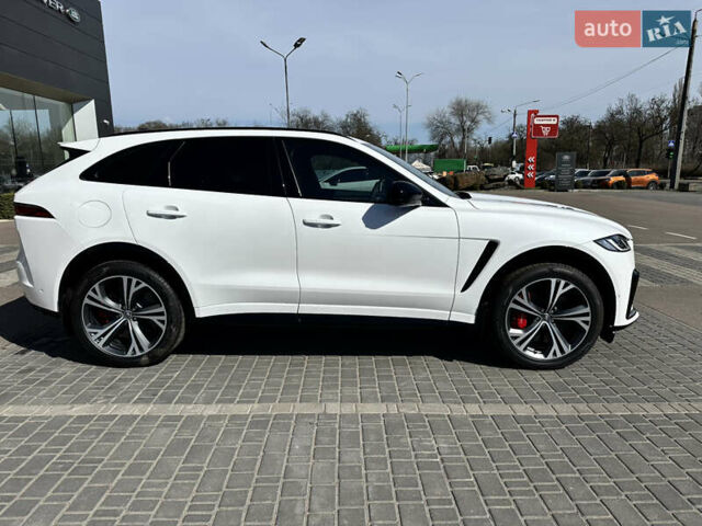 Ягуар Ф-Пейс, объемом двигателя 5 л и пробегом 1 тыс. км за 95000 $, фото 3 на Automoto.ua