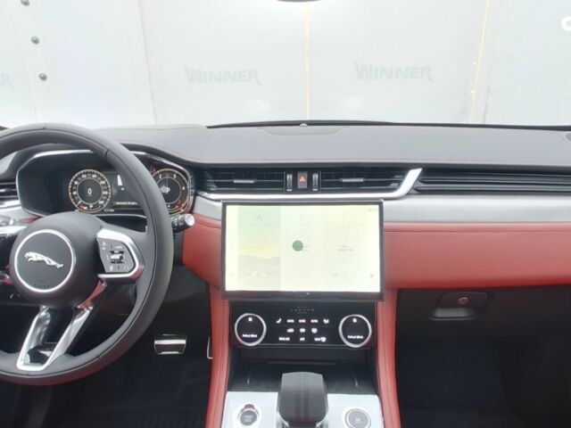 Ягуар Ф-Пейс, объемом двигателя 0 л и пробегом 0 тыс. км за 72878 $, фото 3 на Automoto.ua