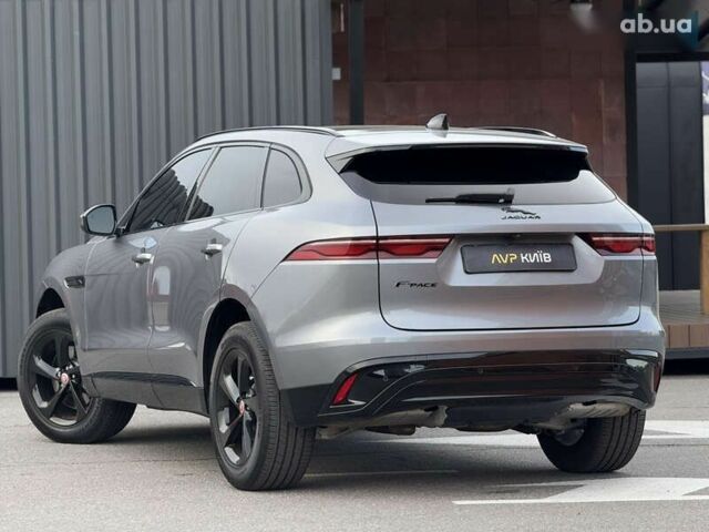 Ягуар Ф-Пейс, объемом двигателя 2 л и пробегом 17 тыс. км за 43900 $, фото 5 на Automoto.ua