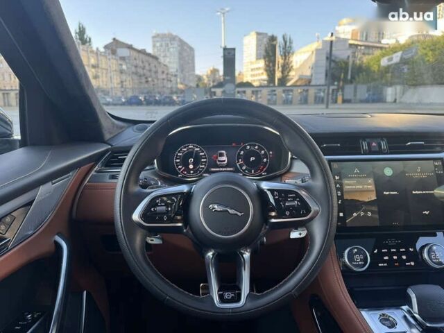 Ягуар Ф-Пейс, объемом двигателя 5 л и пробегом 17 тыс. км за 95999 $, фото 18 на Automoto.ua