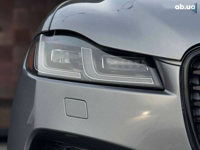 Ягуар Ф-Пейс, об'ємом двигуна 2 л та пробігом 17 тис. км за 42900 $, фото 16 на Automoto.ua