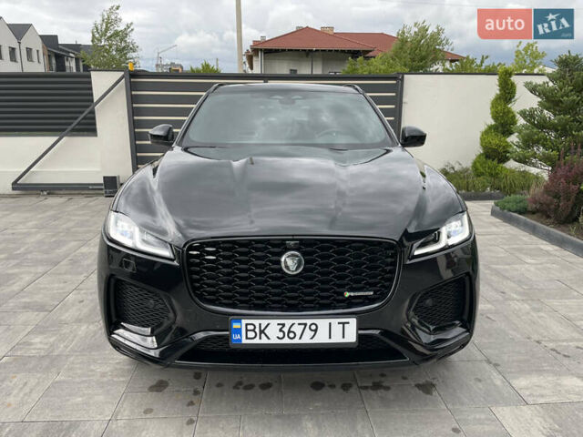 Ягуар Ф-Пейс, объемом двигателя 2 л и пробегом 4 тыс. км за 39500 $, фото 2 на Automoto.ua