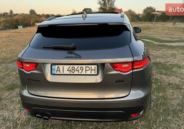 Серый Ягуар Ф-Пейс, объемом двигателя 2 л и пробегом 180 тыс. км за 18900 $, фото 19 на Automoto.ua