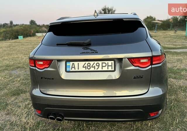 Серый Ягуар Ф-Пейс, объемом двигателя 2 л и пробегом 180 тыс. км за 18900 $, фото 27 на Automoto.ua