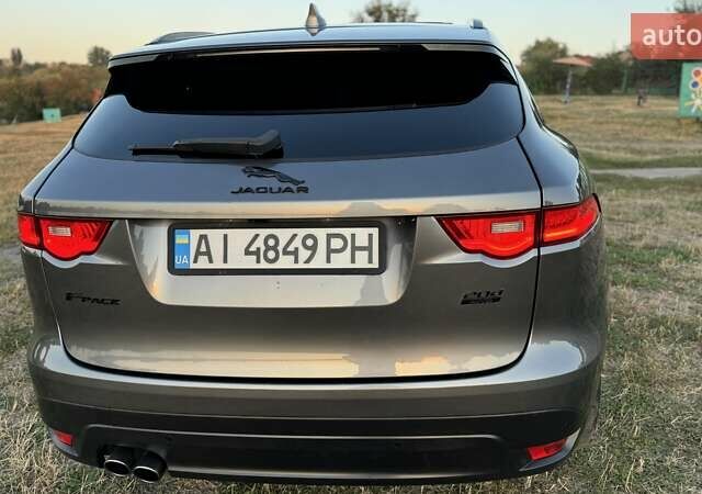 Серый Ягуар Ф-Пейс, объемом двигателя 2 л и пробегом 180 тыс. км за 18900 $, фото 18 на Automoto.ua
