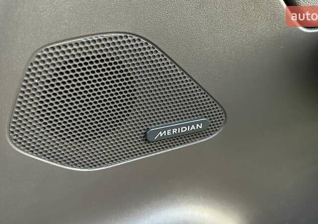 Серый Ягуар Ф-Пейс, объемом двигателя 2 л и пробегом 180 тыс. км за 18900 $, фото 43 на Automoto.ua