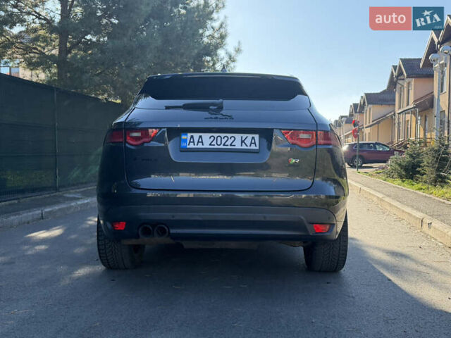 Серый Ягуар Ф-Пейс, объемом двигателя 2 л и пробегом 131 тыс. км за 27500 $, фото 7 на Automoto.ua