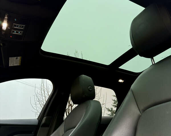 Серый Ягуар Ф-Пейс, объемом двигателя 3 л и пробегом 100 тыс. км за 23500 $, фото 24 на Automoto.ua