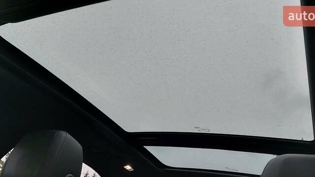 Сірий Ягуар Ф-Пейс, об'ємом двигуна 2 л та пробігом 178 тис. км за 23000 $, фото 26 на Automoto.ua