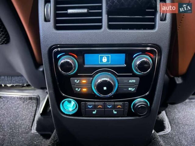 Серый Ягуар Ф-Пейс, объемом двигателя 2 л и пробегом 146 тыс. км за 22490 $, фото 23 на Automoto.ua