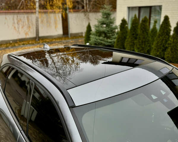 Серый Ягуар Ф-Пейс, объемом двигателя 3 л и пробегом 100 тыс. км за 23500 $, фото 16 на Automoto.ua