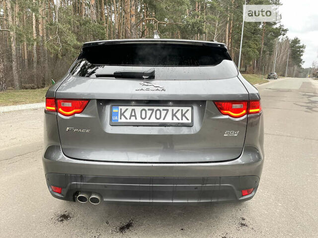 Серый Ягуар Ф-Пейс, объемом двигателя 2 л и пробегом 143 тыс. км за 24900 $, фото 13 на Automoto.ua