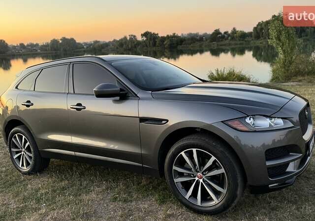 Серый Ягуар Ф-Пейс, объемом двигателя 2 л и пробегом 180 тыс. км за 18900 $, фото 25 на Automoto.ua