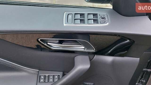 Сірий Ягуар Ф-Пейс, об'ємом двигуна 2 л та пробігом 178 тис. км за 23000 $, фото 21 на Automoto.ua