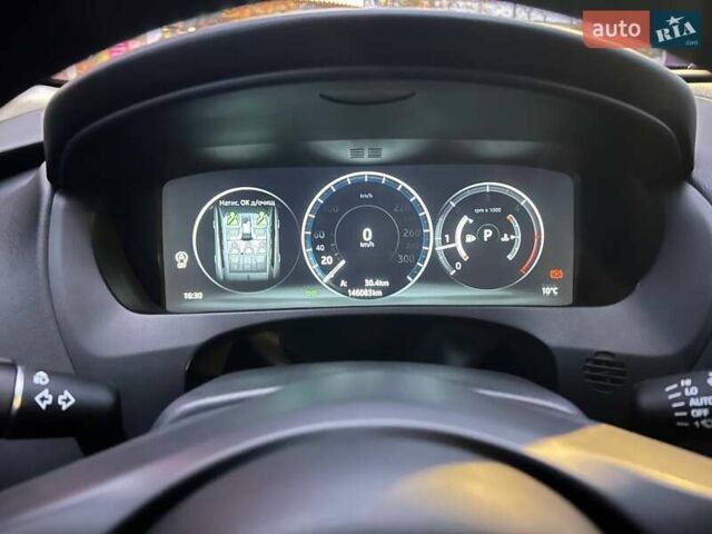 Серый Ягуар Ф-Пейс, объемом двигателя 2 л и пробегом 146 тыс. км за 22490 $, фото 16 на Automoto.ua
