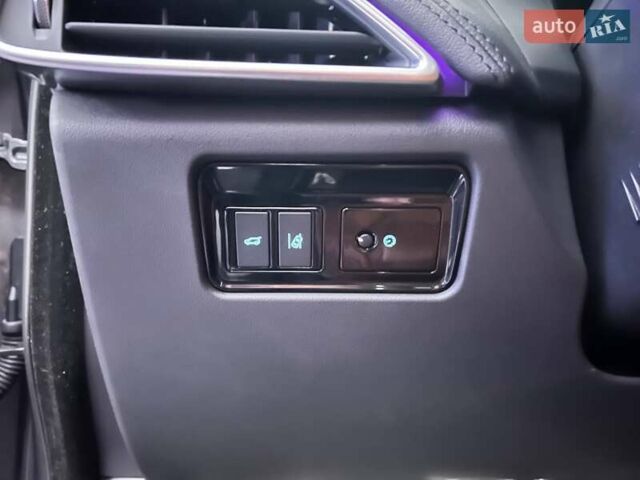 Серый Ягуар Ф-Пейс, объемом двигателя 2 л и пробегом 146 тыс. км за 22490 $, фото 14 на Automoto.ua