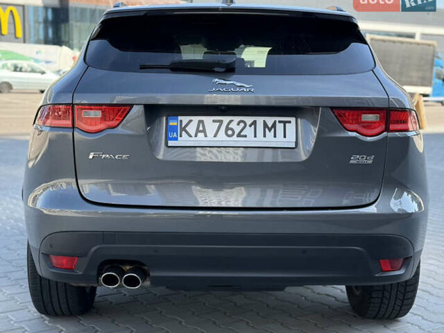 Сірий Ягуар Ф-Пейс, об'ємом двигуна 2 л та пробігом 80 тис. км за 21499 $, фото 4 на Automoto.ua