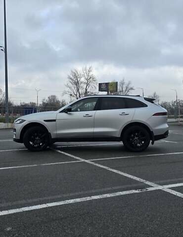 Сірий Ягуар Ф-Пейс, об'ємом двигуна 2 л та пробігом 118 тис. км за 22500 $, фото 3 на Automoto.ua