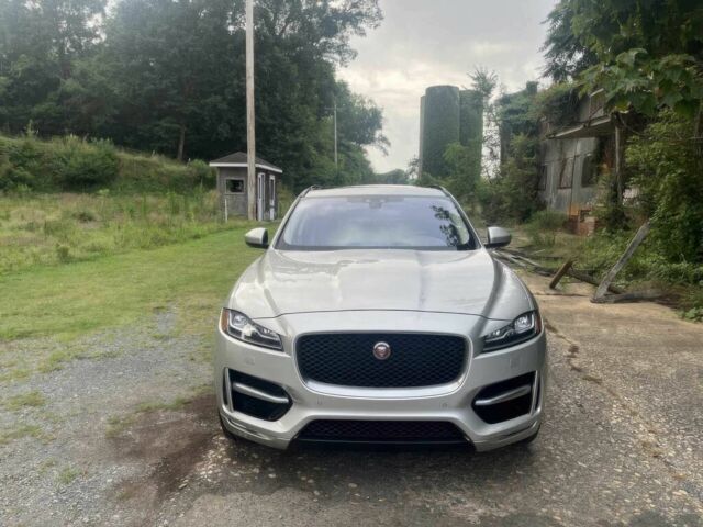 Ягуар Ф-Пейс 2017 у Києві на Automoto.ua Сірий Ягуар Ф-Пейс, об'ємом двигуна 3 л та пробігом 69 тис. км за 4900 $, фото 1 на Automoto.ua
