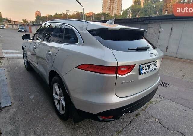 Серый Ягуар Ф-Пейс, объемом двигателя 2 л и пробегом 164 тыс. км за 25400 $, фото 14 на Automoto.ua