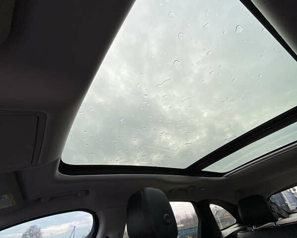 Сірий Ягуар Ф-Пейс, об'ємом двигуна 2 л та пробігом 171 тис. км за 17999 $, фото 46 на Automoto.ua