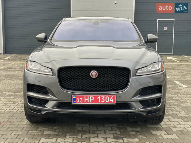 Сірий Ягуар Ф-Пейс, об'ємом двигуна 2 л та пробігом 171 тис. км за 17999 $, фото 4 на Automoto.ua