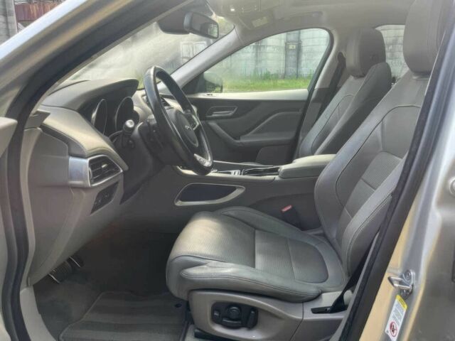 Ягуар Ф-Пейс 2017 у Києві на Automoto.ua Сірий Ягуар Ф-Пейс, об'ємом двигуна 3 л та пробігом 69 тис. км за 4900 $, фото 9 на Automoto.ua