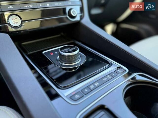 Ягуар Ф-Пейс 2017 у Києві на Automoto.ua Сірий Ягуар Ф-Пейс, об'ємом двигуна 2 л та пробігом 62 тис. км за 26990 $, фото 31 на Automoto.ua
