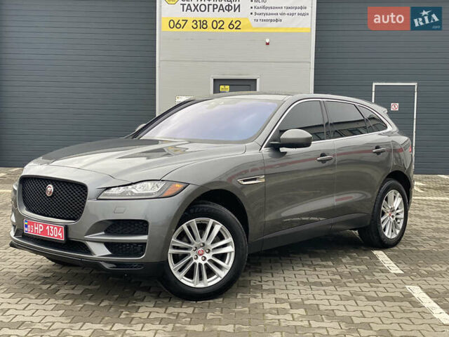 Сірий Ягуар Ф-Пейс, об'ємом двигуна 2 л та пробігом 171 тис. км за 17999 $, фото 3 на Automoto.ua
