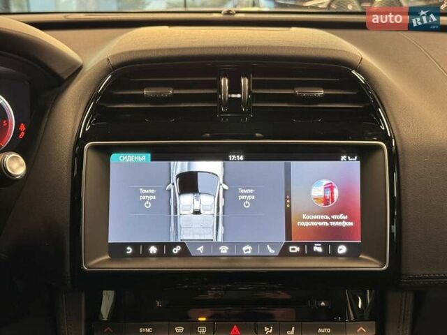 Серый Ягуар Ф-Пейс, объемом двигателя 3 л и пробегом 161 тыс. км за 27900 $, фото 46 на Automoto.ua