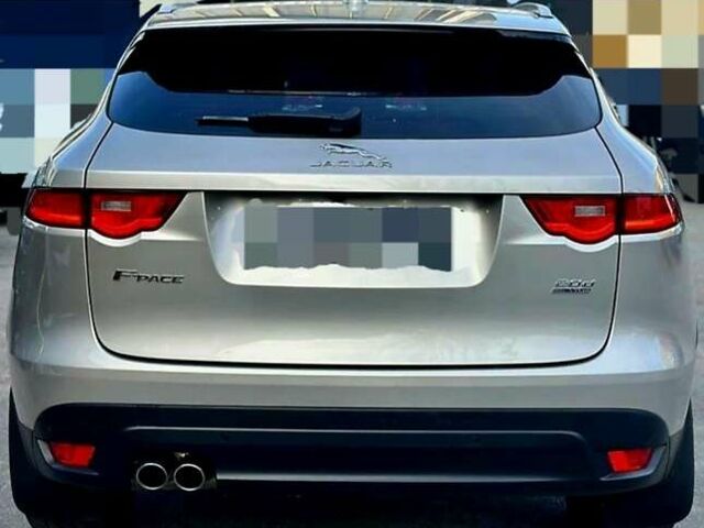 Серый Ягуар Ф-Пейс, объемом двигателя 2 л и пробегом 156 тыс. км за 26500 $, фото 16 на Automoto.ua