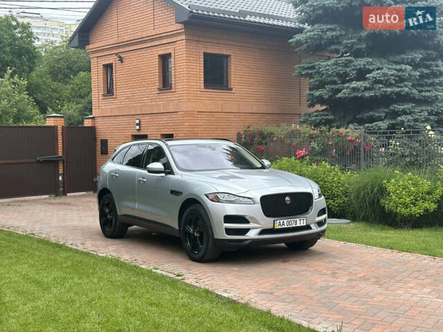 Сірий Ягуар Ф-Пейс, об'ємом двигуна 2 л та пробігом 22 тис. км за 24500 $, фото 22 на Automoto.ua