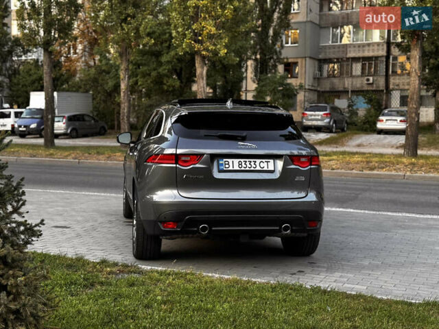 Сірий Ягуар Ф-Пейс, об'ємом двигуна 3 л та пробігом 151 тис. км за 27000 $, фото 11 на Automoto.ua