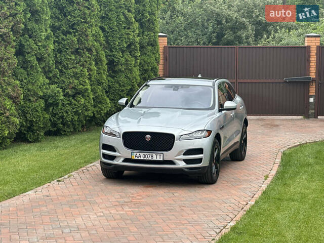 Сірий Ягуар Ф-Пейс, об'ємом двигуна 2 л та пробігом 22 тис. км за 24500 $, фото 1 на Automoto.ua