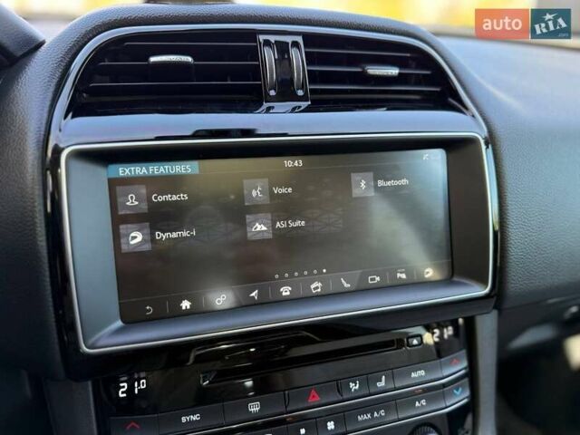 Ягуар Ф-Пейс 2017 у Києві на Automoto.ua Сірий Ягуар Ф-Пейс, об'ємом двигуна 2 л та пробігом 62 тис. км за 26990 $, фото 25 на Automoto.ua