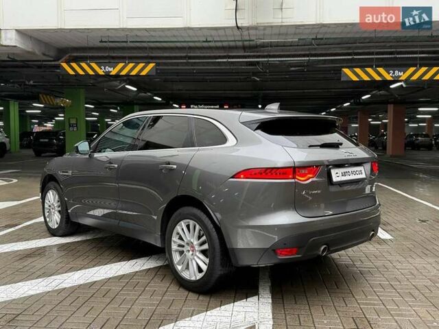 Сірий Ягуар Ф-Пейс, об'ємом двигуна 3 л та пробігом 147 тис. км за 22990 $, фото 4 на Automoto.ua